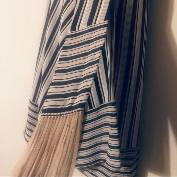 HP!🎉 BCBGeneration | Silk “Stevie” Dress | XXS - Picture 7 of 15